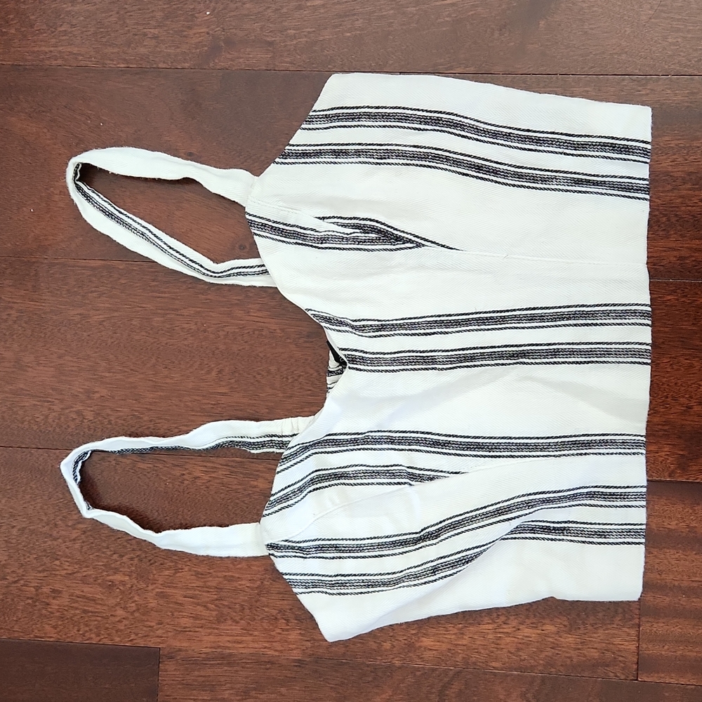 Dynamite crop top
